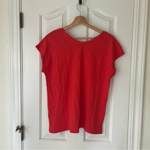NWT C&C California | Cherry Red Tee V-neck w. Lace Medium Cotton Modal - Picture 4 of 8